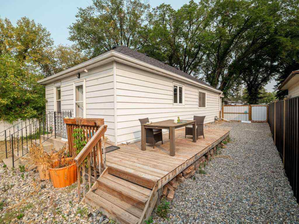 MLS® A2254755 - 1620 2A Avenue N in Westminster Lethbridge, Residential