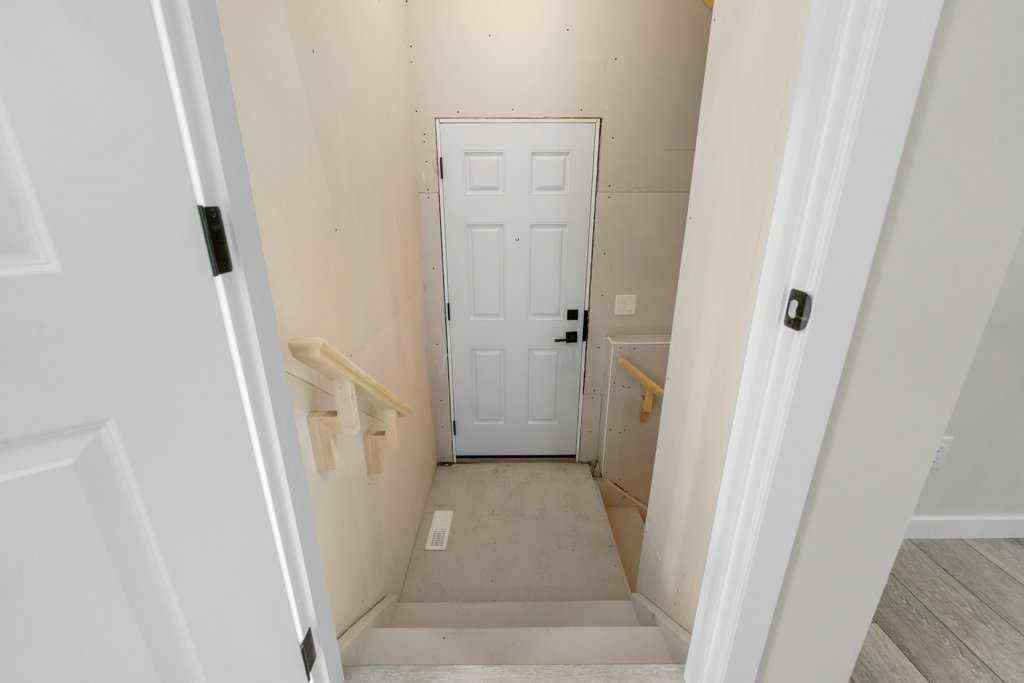 MLS® A2254756 - 1206 Chinook Winds Circle SW in Chinook Gate Airdrie, Residential