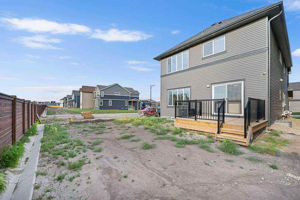 MLS® A2254756 - 1206 Chinook Winds Circle SW in Chinook Gate Airdrie, Residential