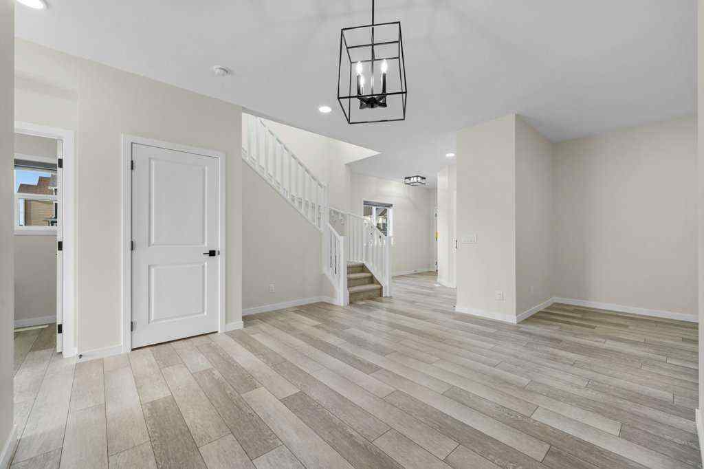 MLS® A2254756 - 1206 Chinook Winds Circle SW in Chinook Gate Airdrie, Residential