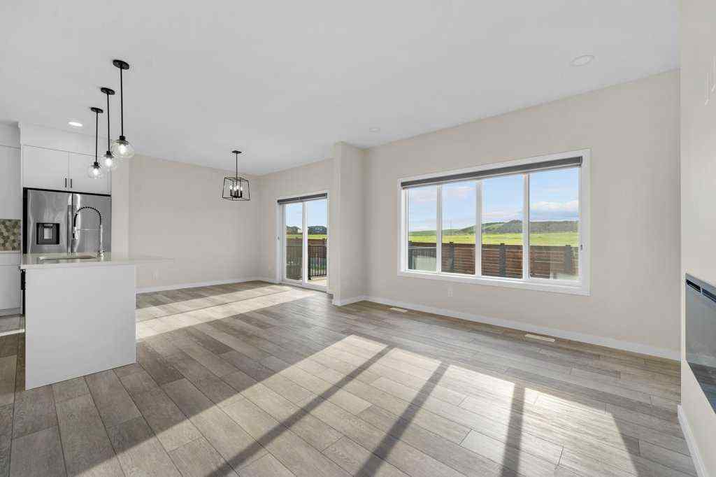 MLS® A2254756 - 1206 Chinook Winds Circle SW in Chinook Gate Airdrie, Residential