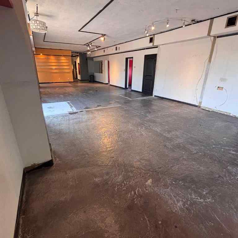 MLS® A2254758 - 20 3 Street SE in SE Hill Medicine Hat, Commercial