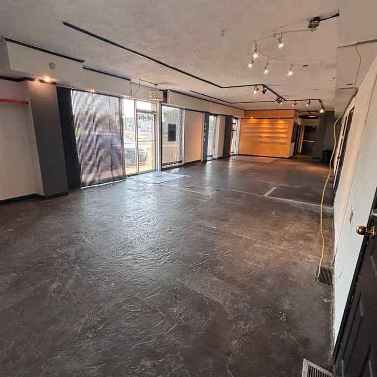 MLS® A2254758 - 20 3 Street SE in SE Hill Medicine Hat, Commercial