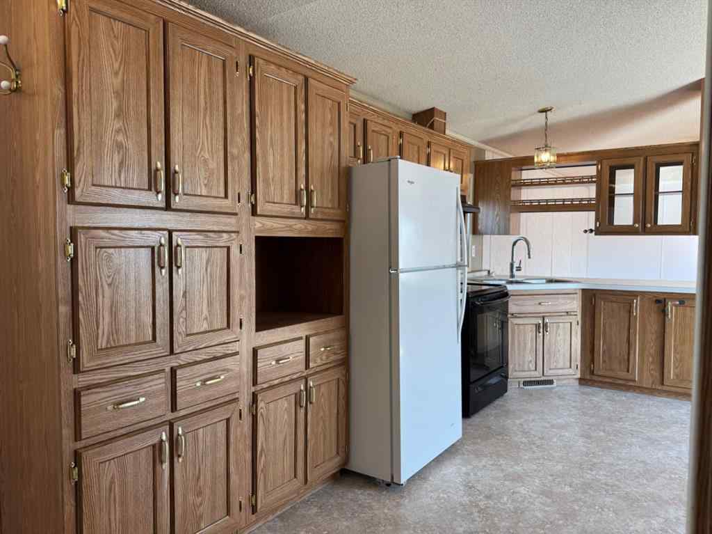 MLS® A2254771 - 9727 108 Avenue  in NONE Clairmont, Residential