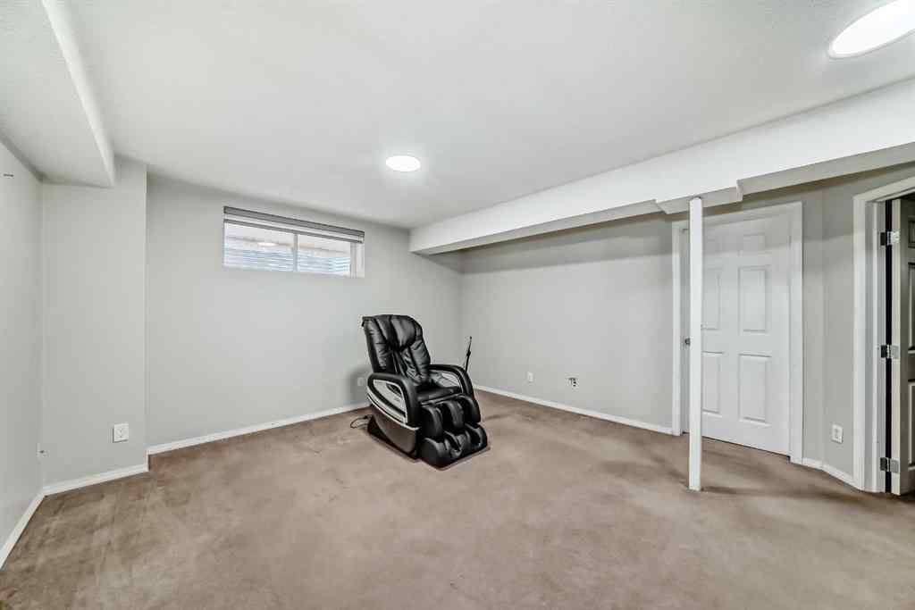 MLS® A2254772 - 9 Saddlecrest Crescent NE in Saddle Ridge Calgary, Residential