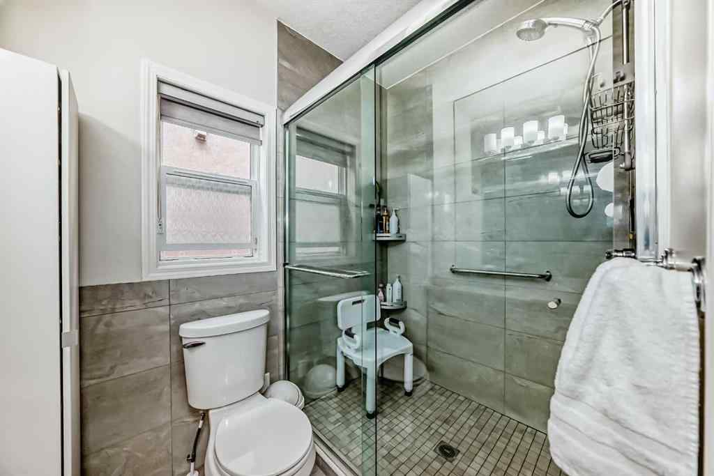 MLS® A2254772 - 9 Saddlecrest Crescent NE in Saddle Ridge Calgary, Residential