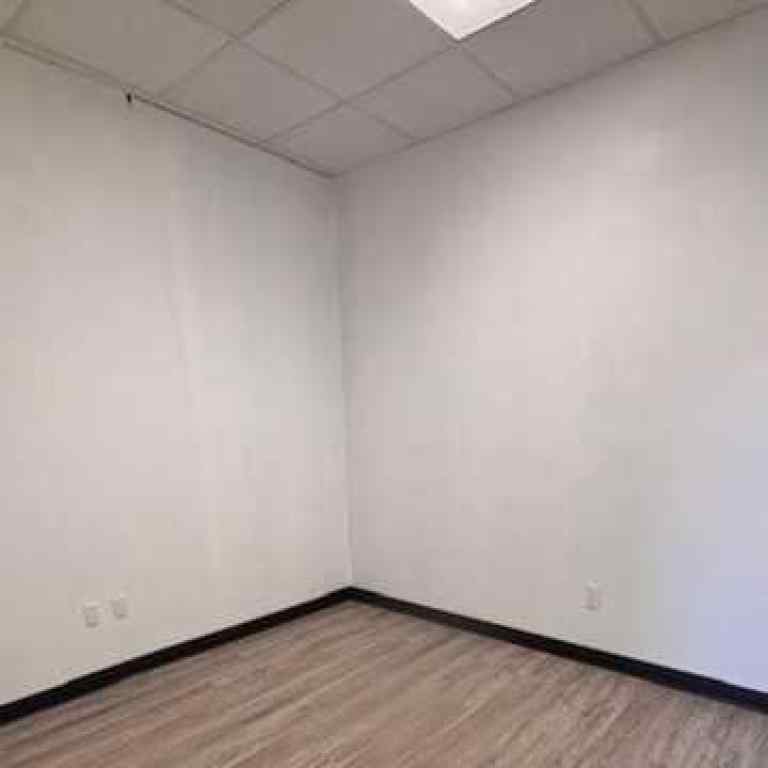 MLS® A2254778 - 1377 22 Street SE in Crestwood-Norwood Medicine Hat, Commercial