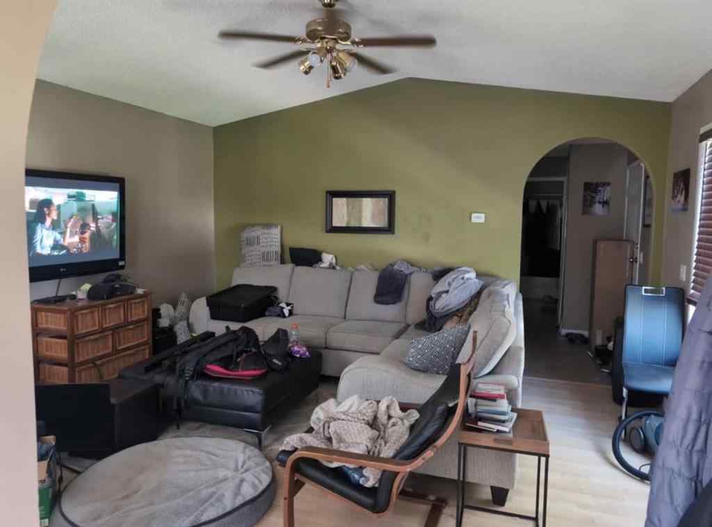 MLS® A2254779 - 4803 52 Street  in Lougheed Lougheed, Residential