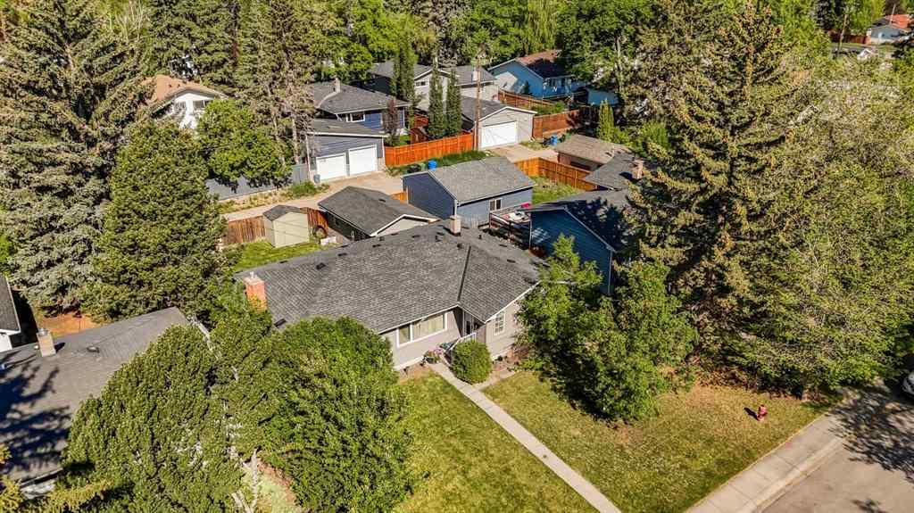 MLS® A2254780 - 8327 11 Street SW in Haysboro Calgary, Residential