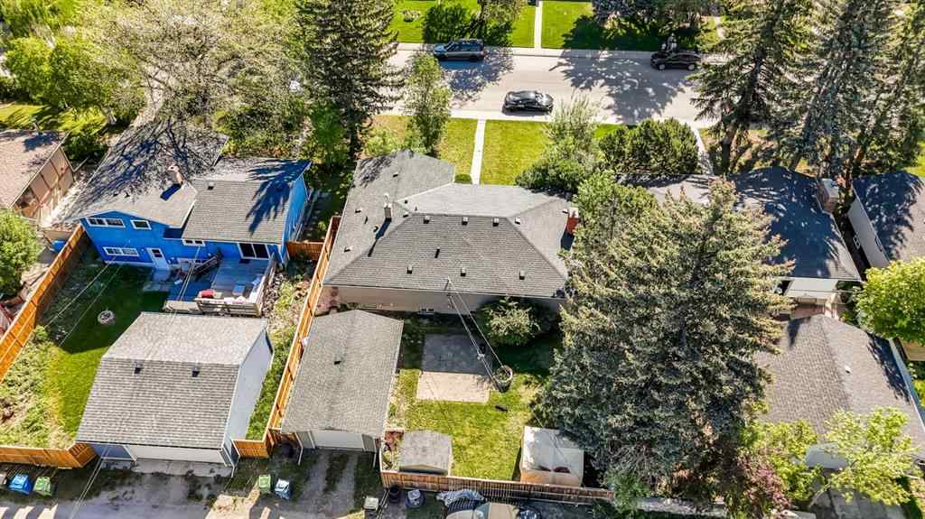 MLS® A2254780 - 8327 11 Street SW in Haysboro Calgary, Residential