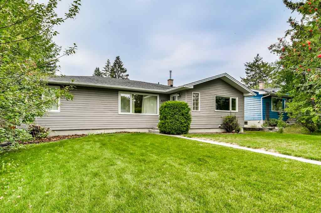 MLS® A2254780 - 8327 11 Street SW in Haysboro Calgary, Residential