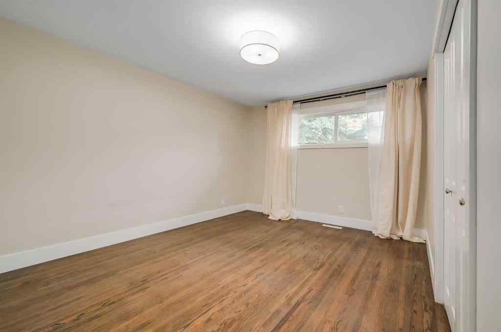MLS® A2254780 - 8327 11 Street SW in Haysboro Calgary, Residential
