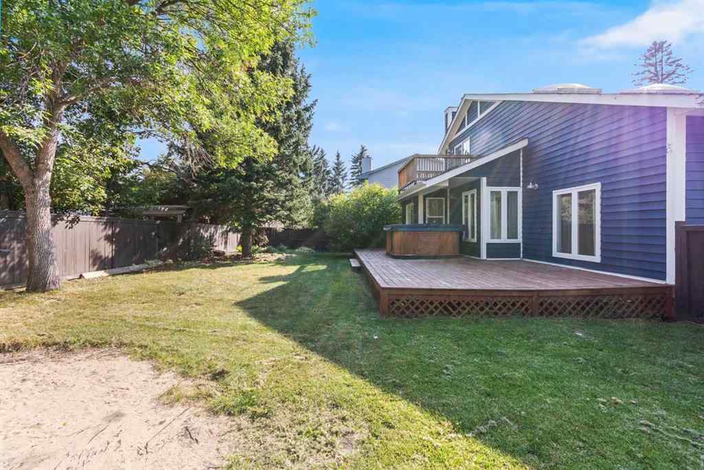 MLS® A2254781 - 12 Deerbrook Bay SE in Deer Run Calgary, Residential