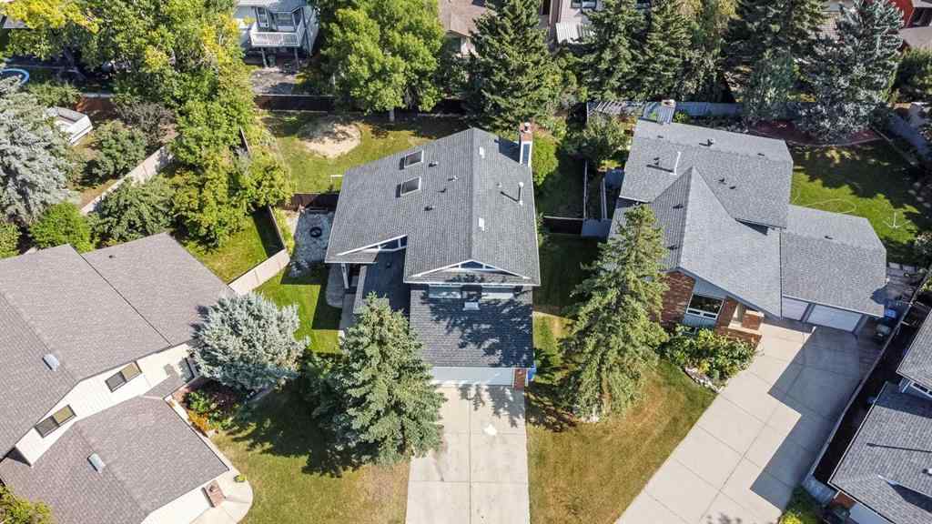 MLS® A2254781 - 12 Deerbrook Bay SE in Deer Run Calgary, Residential