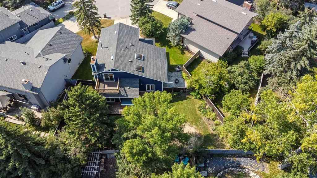 MLS® A2254781 - 12 Deerbrook Bay SE in Deer Run Calgary, Residential