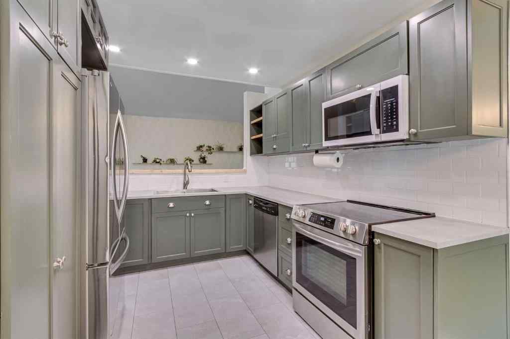MLS® A2254781 - 12 Deerbrook Bay SE in Deer Run Calgary, Residential