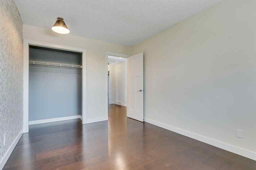 MLS® A2254781 - 12 Deerbrook Bay SE in Deer Run Calgary, Residential