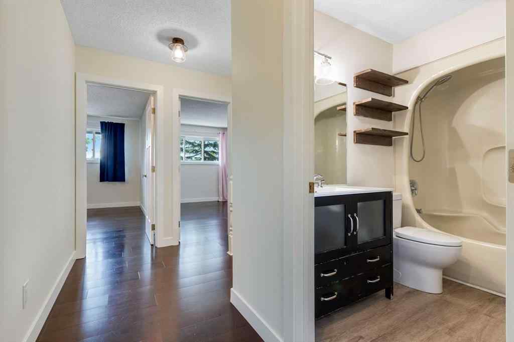 MLS® A2254781 - 12 Deerbrook Bay SE in Deer Run Calgary, Residential