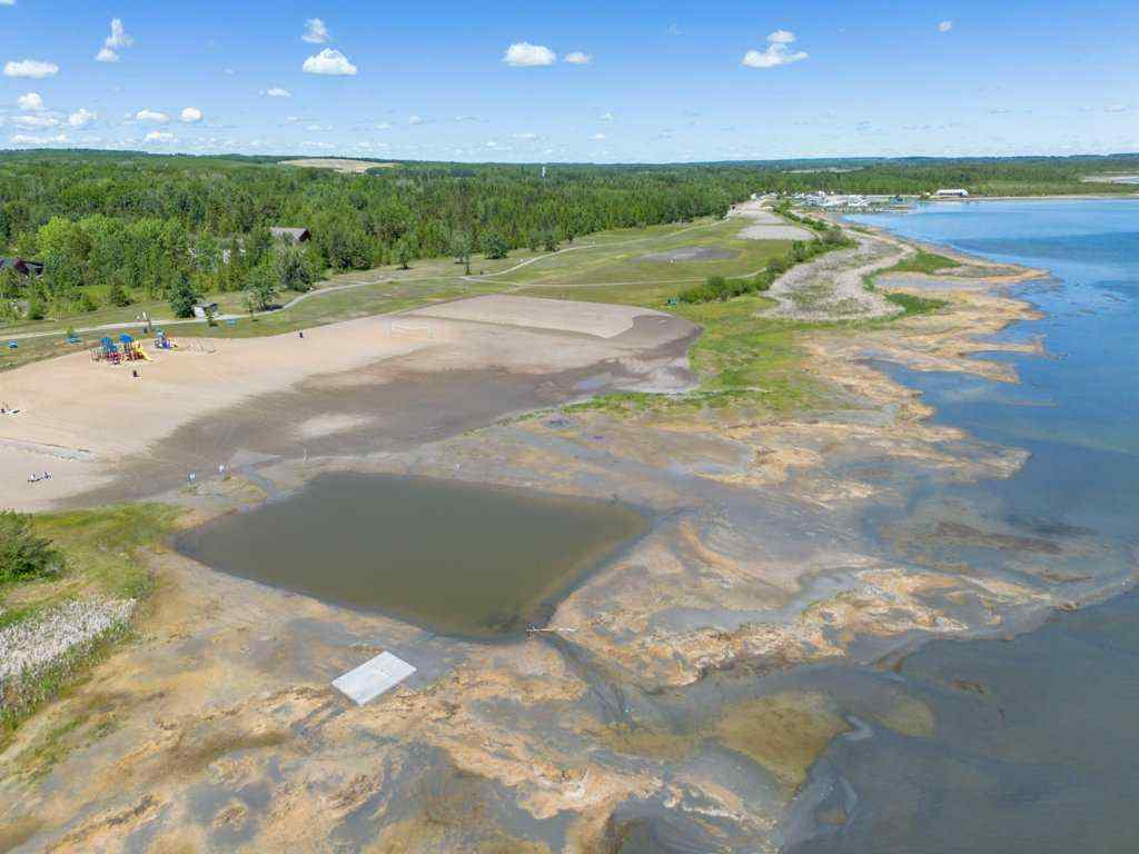 MLS® A2254787 - 50 Sunnyside Crescent  in Sunnyside Rural Ponoka County, Residential