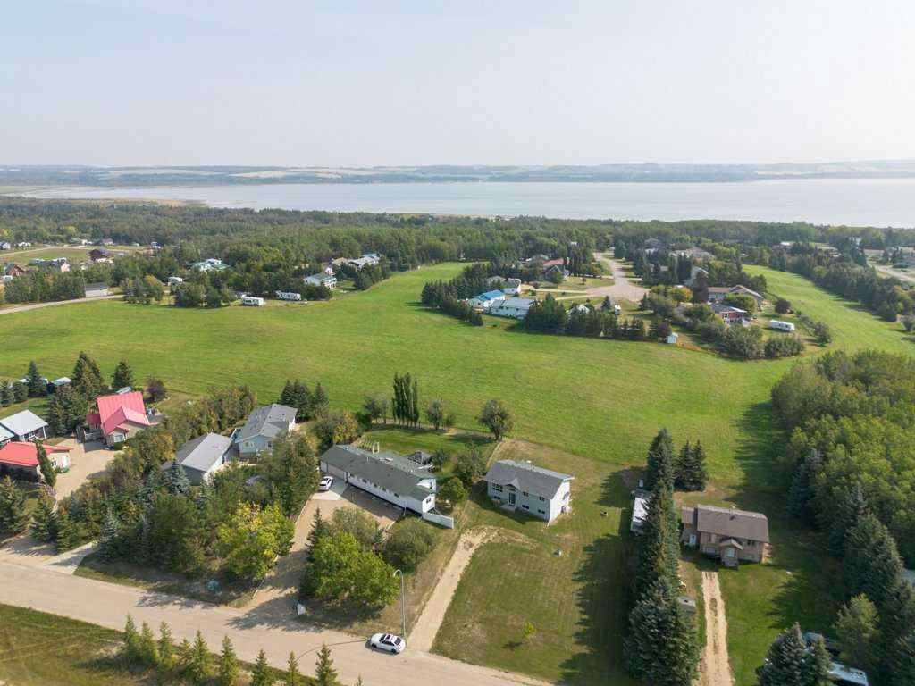MLS® A2254787 - 50 Sunnyside Crescent  in Sunnyside Rural Ponoka County, Residential