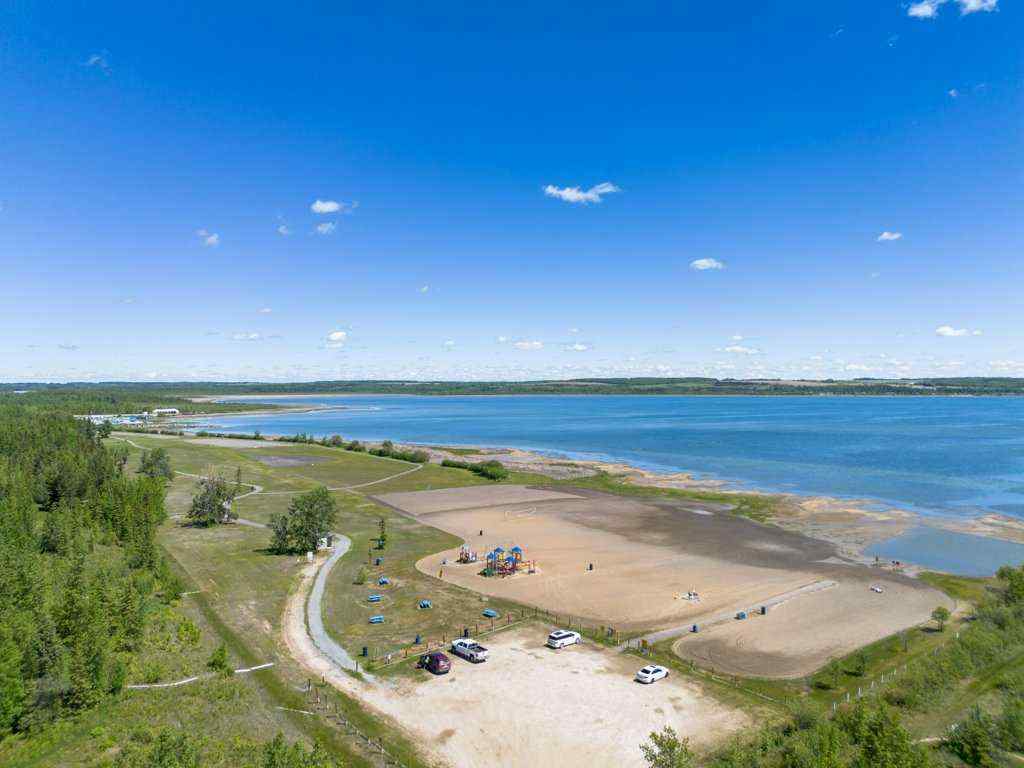 MLS® A2254787 - 50 Sunnyside Crescent  in Sunnyside Rural Ponoka County, Residential