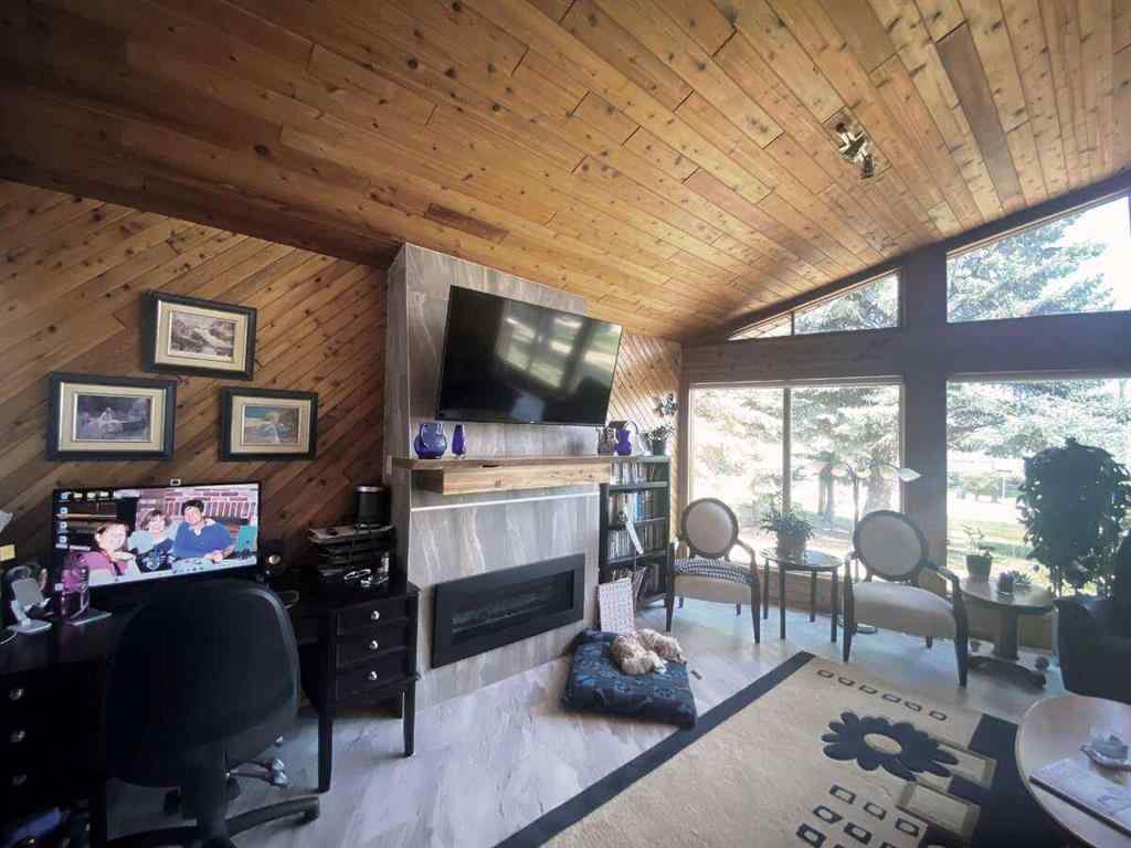 MLS® A2254788 - 34 Lakeshore Drive  in NONE Grandview, Residential