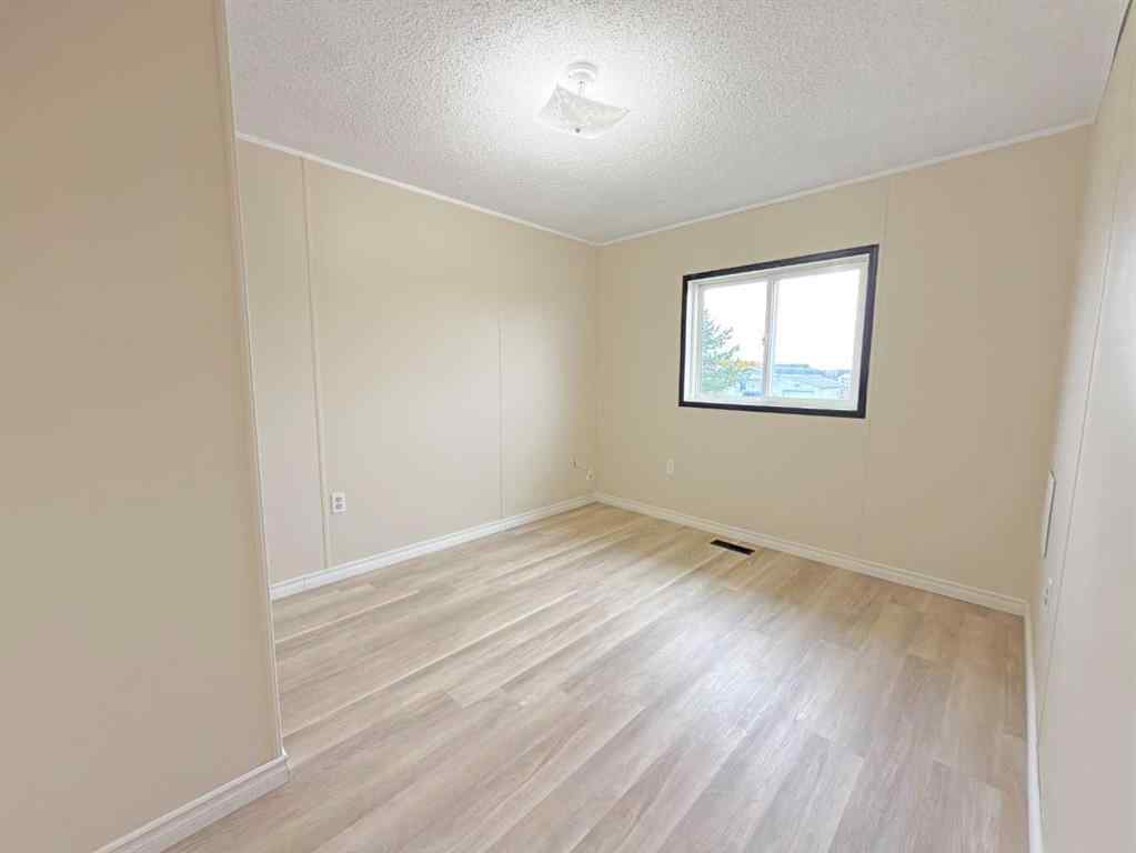 MLS® A2254794 - 5206 52 Avenue  in NONE Valleyview, Residential