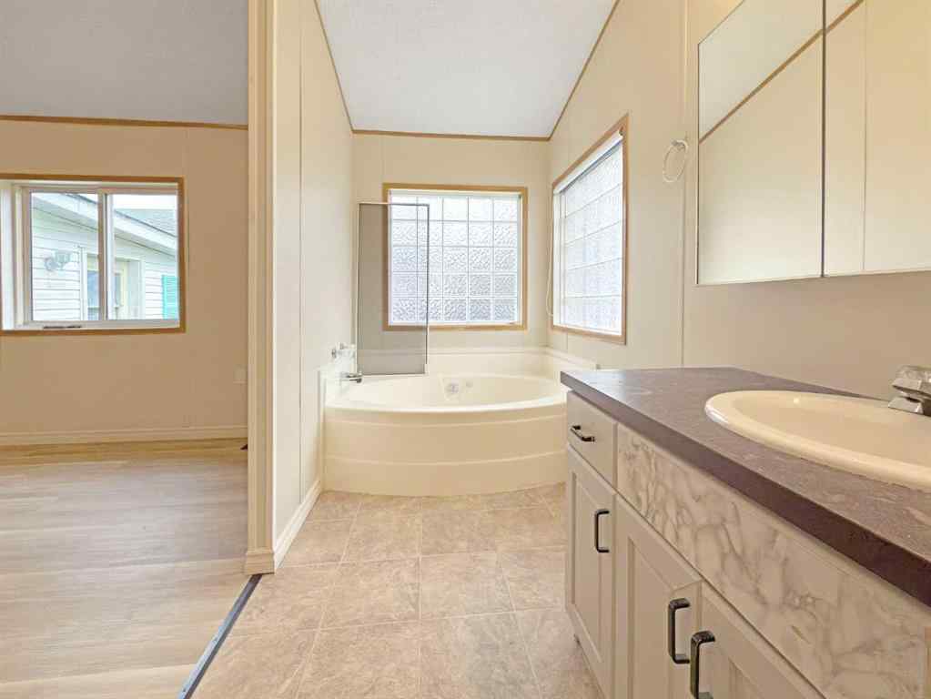 MLS® A2254794 - 5206 52 Avenue  in NONE Valleyview, Residential