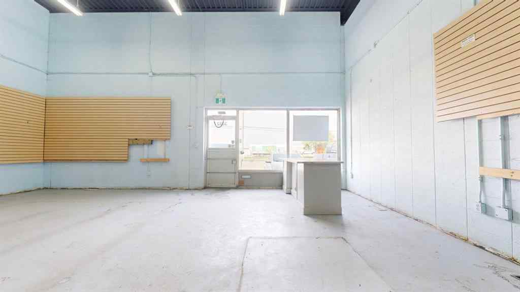 MLS® A2254795 - 3002 2 Avenue N in Anderson Industrial Park Lethbridge, Commercial