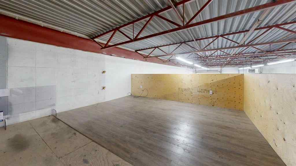 MLS® A2254795 - 3002 2 Avenue N in Anderson Industrial Park Lethbridge, Commercial