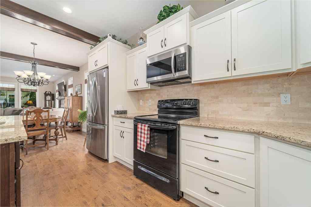 MLS® A2254798 - 240 Corvette Crescent S in Glendale Lethbridge, Residential