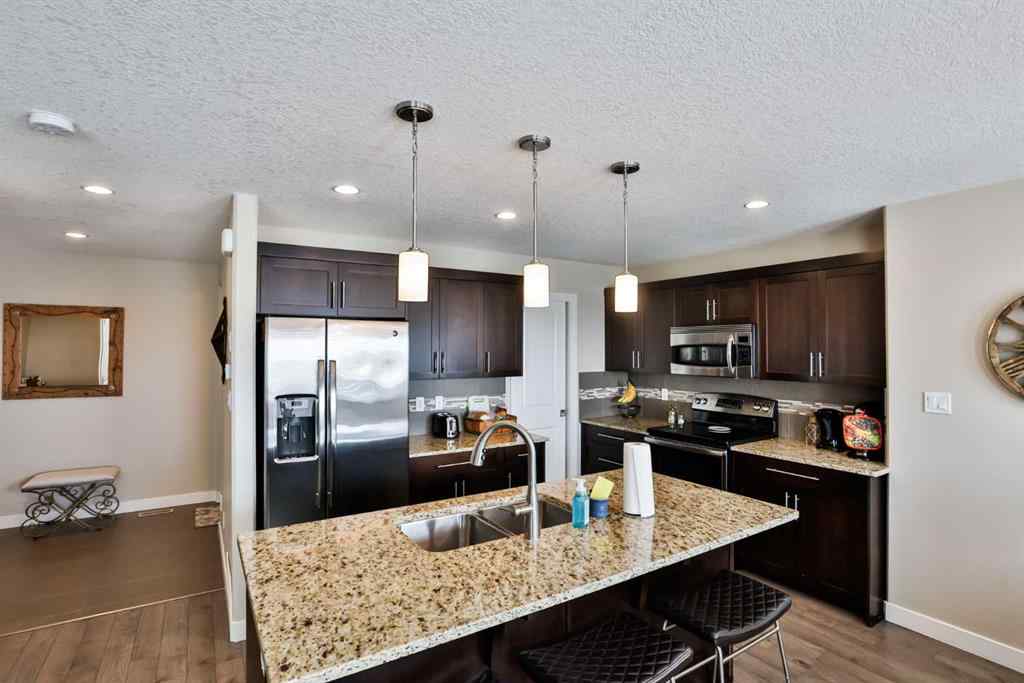 MLS® A2254804 - 386 Mt Sundance Landing W in Sunridge Lethbridge, Residential