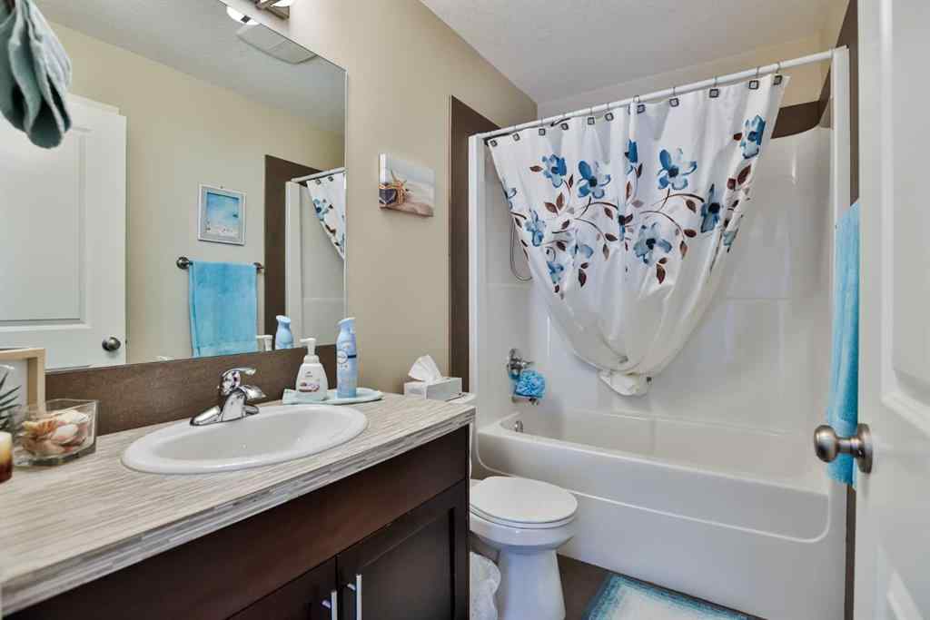 MLS® A2254804 - 386 Mt Sundance Landing W in Sunridge Lethbridge, Residential