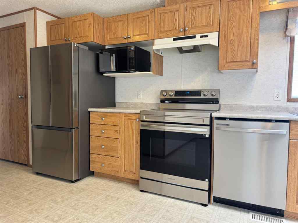 MLS® A2254808 - 10828 96 Street  in NONE Clairmont, Residential