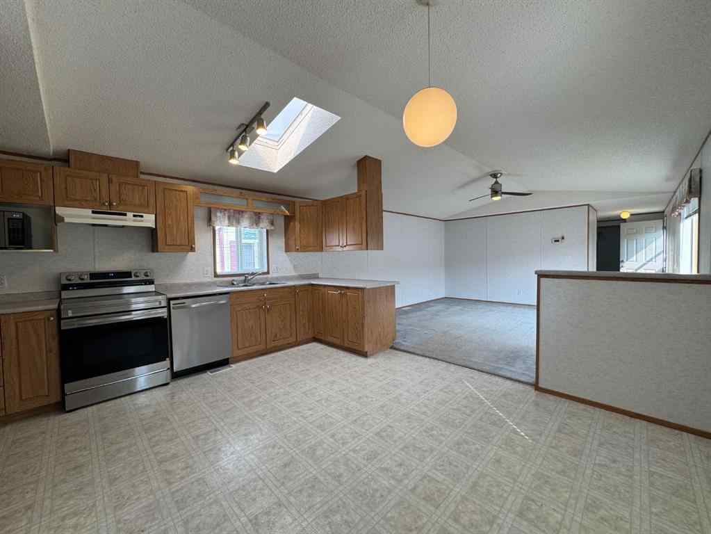 MLS® A2254808 - 10828 96 Street  in NONE Clairmont, Residential