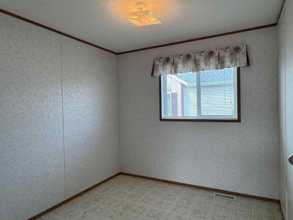 MLS® A2254808 - 10828 96 Street  in NONE Clairmont, Residential