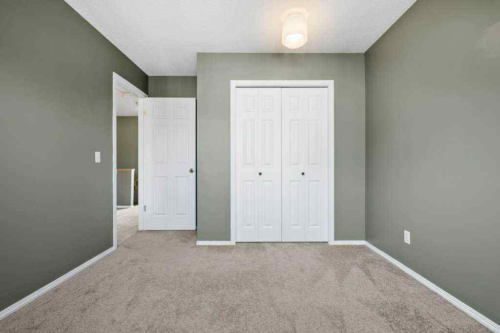 MLS® A2254812 - 248 Regal Park NE in Renfrew Calgary, Residential