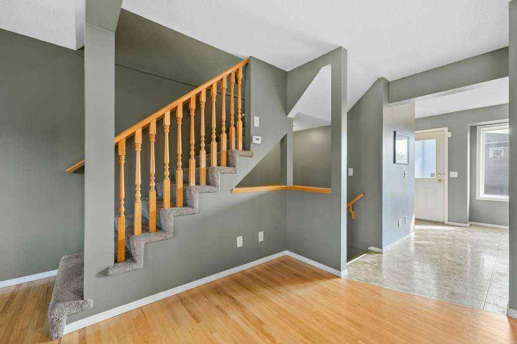MLS® A2254812 - 248 Regal Park NE in Renfrew Calgary, Residential