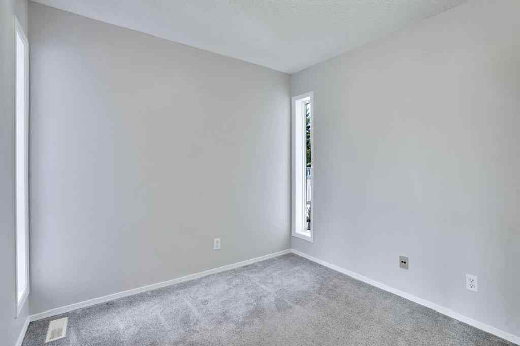 MLS® A2254815 - 8 Woodside Circle NW in Woodside Airdrie, Residential