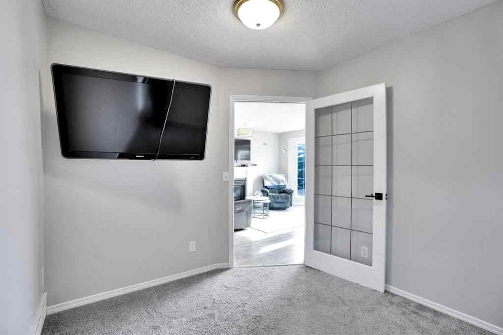 MLS® A2254815 - 8 Woodside Circle NW in Woodside Airdrie, Residential