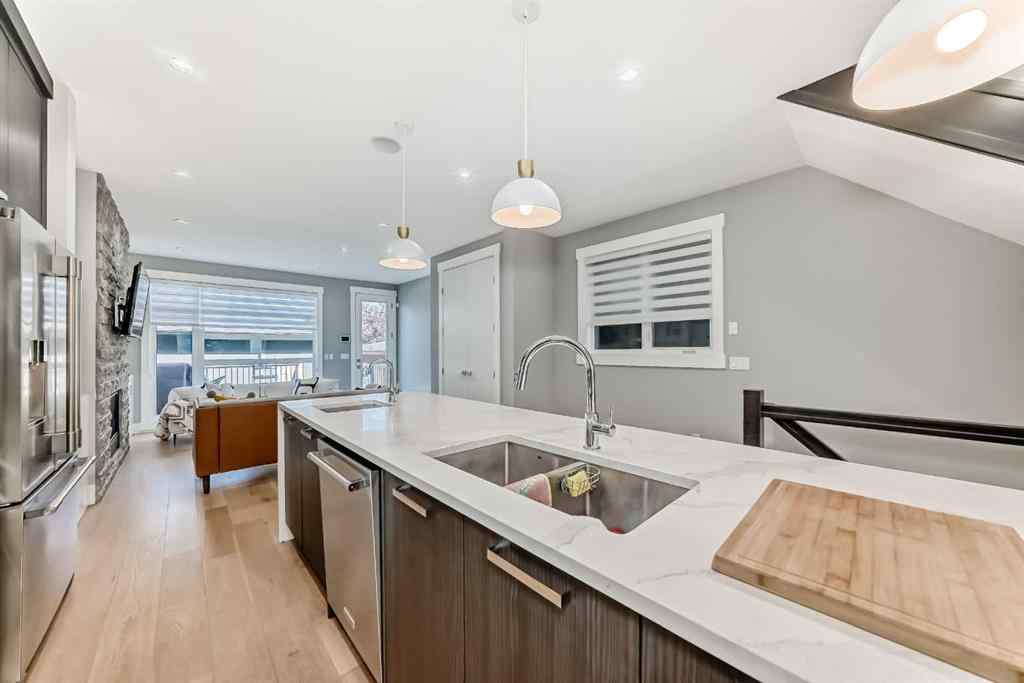 MLS® A2254816 - 2030 31 Street SW in Killarney/Glengarry Calgary, Residential