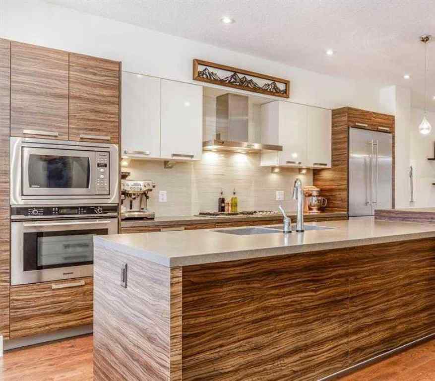 MLS® A2254818 - 2413 25 Street SW in Richmond Calgary, Residential