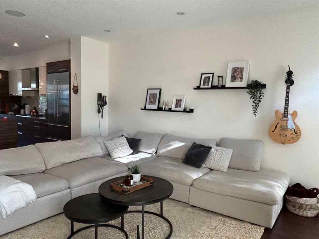 MLS® A2254818 - 2413 25 Street SW in Richmond Calgary, Residential