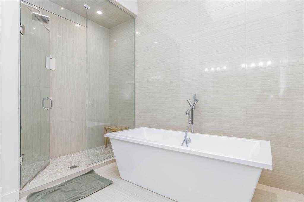 MLS® A2254818 - 2413 25 Street SW in Richmond Calgary, Residential