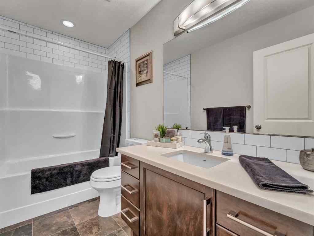 MLS® A2254828 - 47 Somerside Way SE in Southland Medicine Hat, Residential