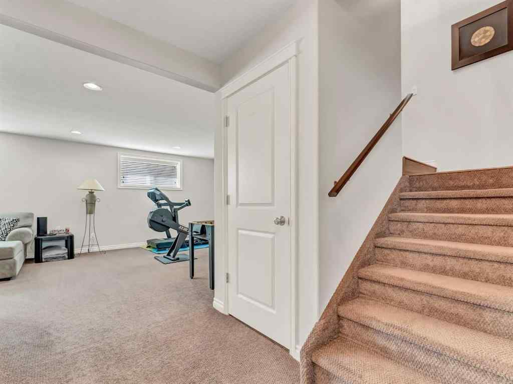 MLS® A2254828 - 47 Somerside Way SE in Southland Medicine Hat, Residential