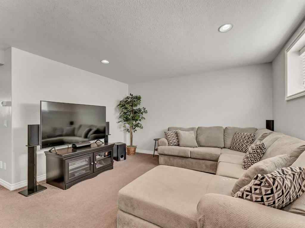 MLS® A2254828 - 47 Somerside Way SE in Southland Medicine Hat, Residential