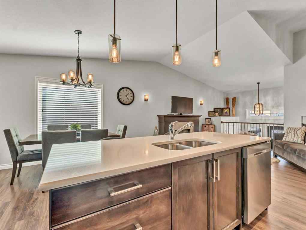 MLS® A2254828 - 47 Somerside Way SE in Southland Medicine Hat, Residential