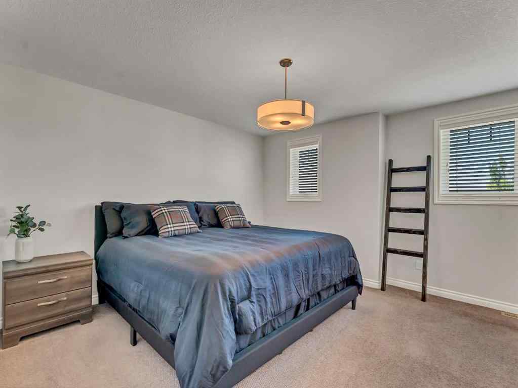 MLS® A2254828 - 47 Somerside Way SE in Southland Medicine Hat, Residential