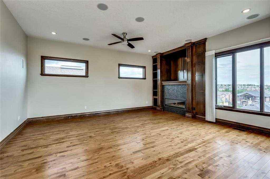 MLS® A2254832 - 35 Elmont Drive SW in Springbank Hill Calgary, Residential